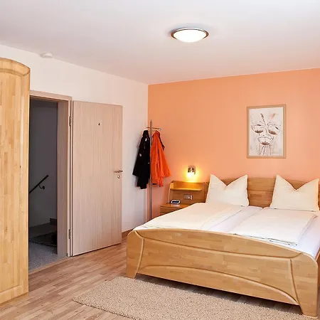 Gastehaus Martina 4*